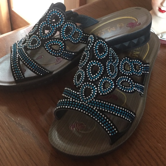 New sandals - Picture 1 of 1